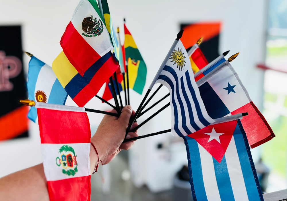 1000x700HispanicCover.png